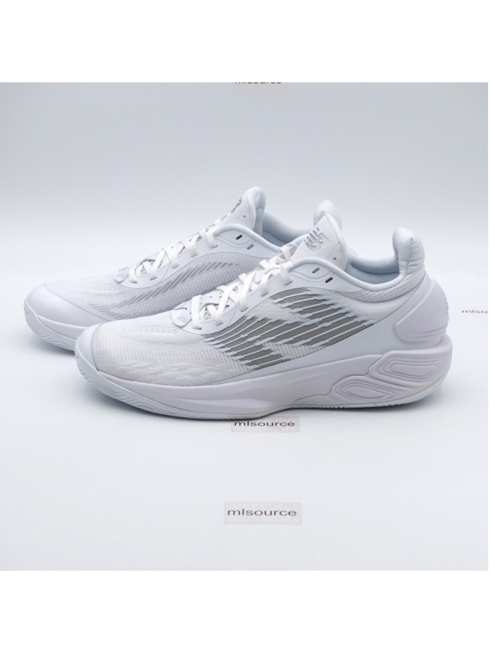 NEW Size 15 WIDE 2E Men's New Balance TWO WXY V5 Basketball Shoes BB2WYWT5 White